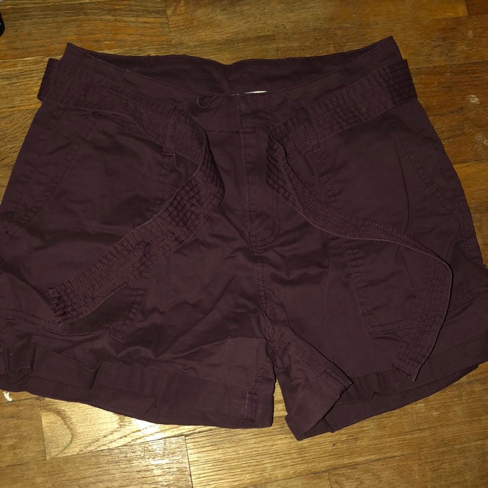 Medium Vanilla Star high waisted shorts. Burgundy with a stylish belt.
